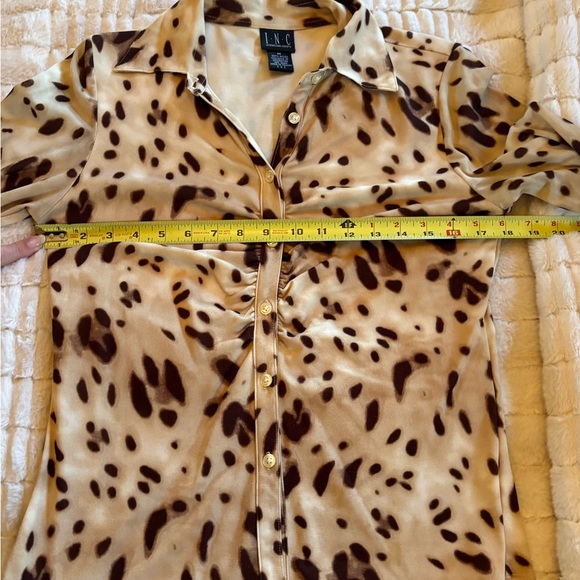 INC International Concepts Animal Print Brown & Cream Button-Down Shirt - Picture 4 of 5